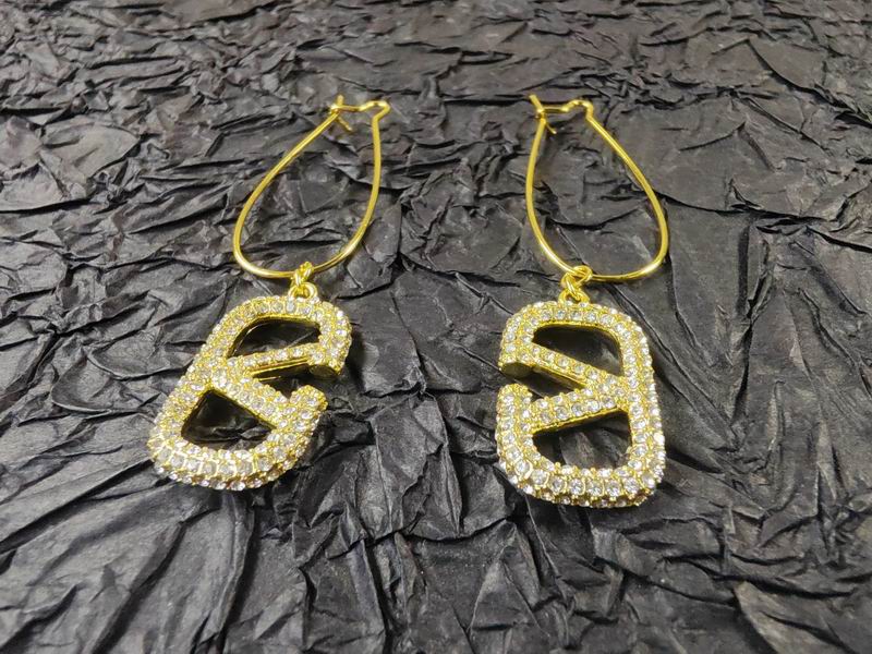 Valentino earring 11lyx14